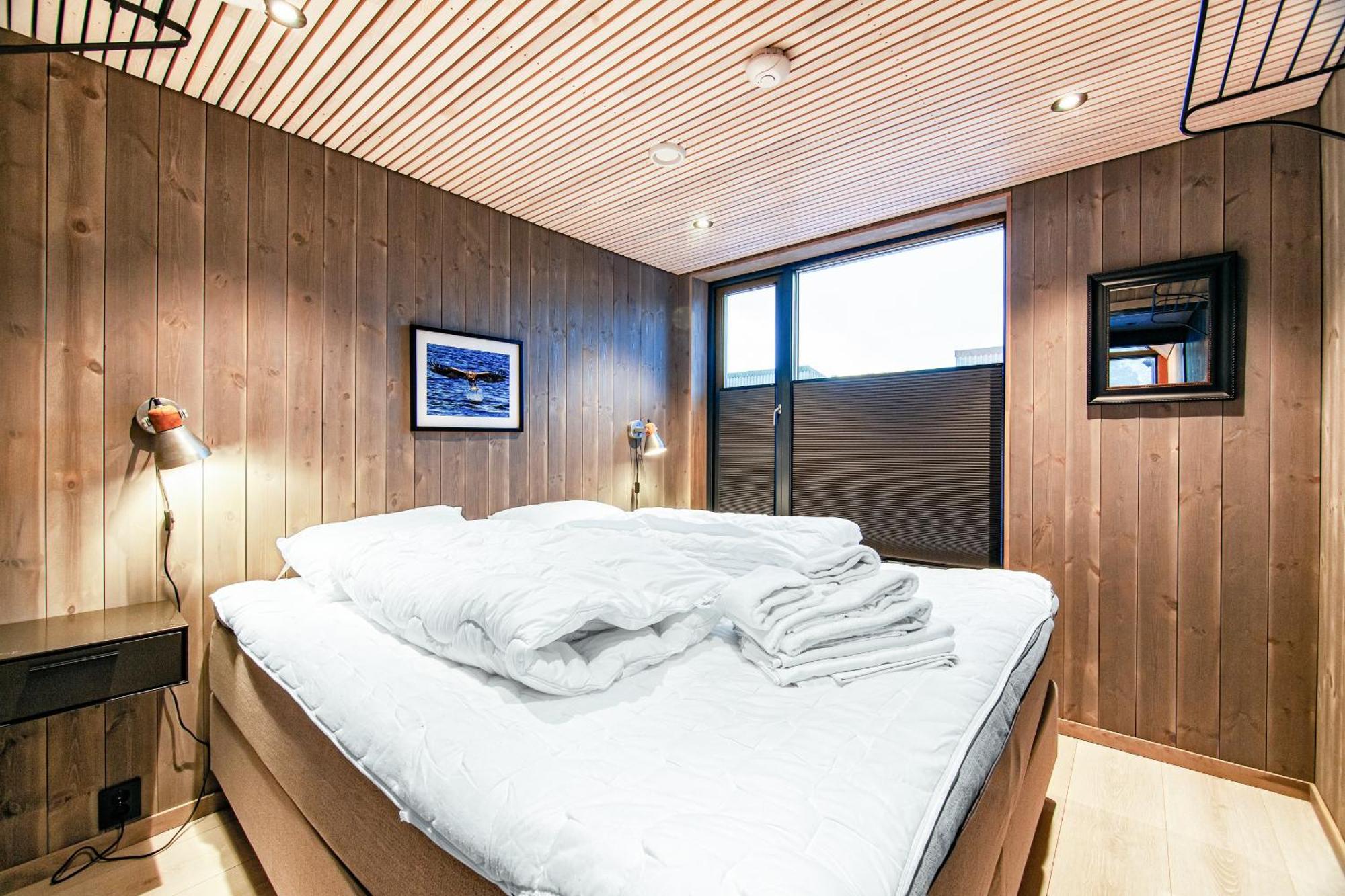 Rorbuleilighet Lysoysundet 1G Henningsvaer Exteriér fotografie